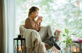 Sustainable heating with a heat pump