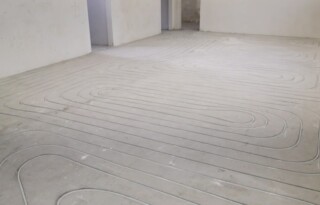 Waarom almaar meer mensen hun vloerverwarming infrezen