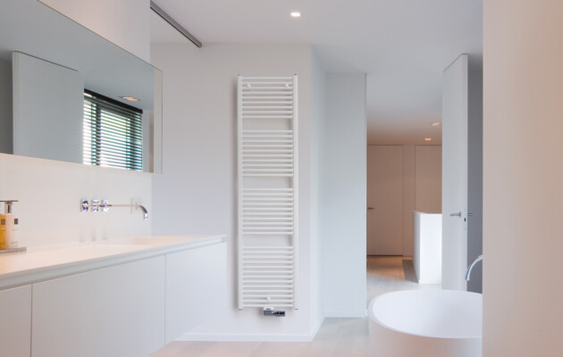 Op welke plek in de badkamer mag je je radiator hangen?